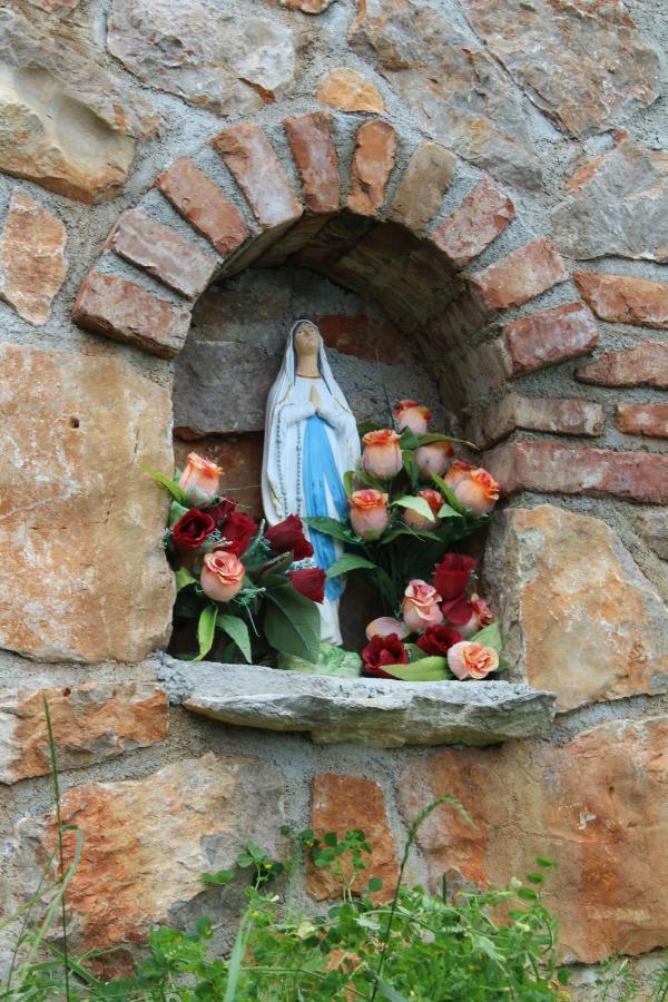 Mary'S Garden Villa Tulisevica Eksteriør bilde